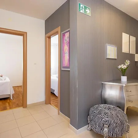 Apartamento Comfortable Penthouse - Sita Podstrana