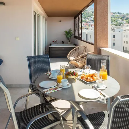 Comfortable Penthouse - Sita