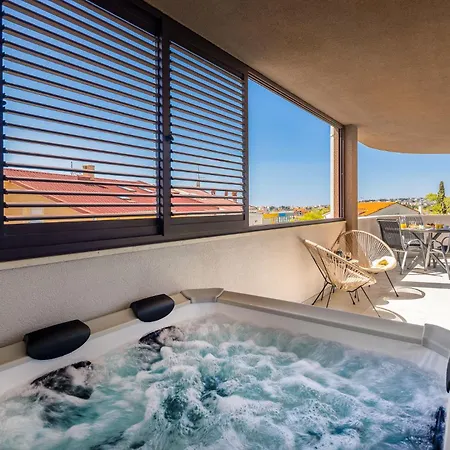 Comfortable Penthouse - Sita