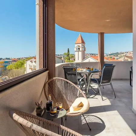 Comfortable Penthouse - Sita Podstrana
