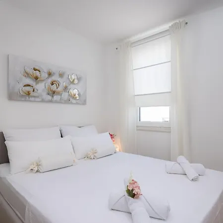 Apartment Comfortable Penthouse - Sita *